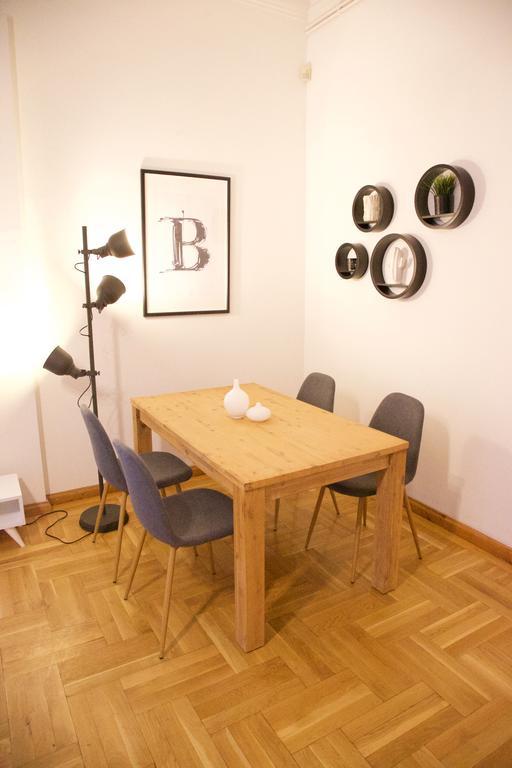 Five Season's * Budapešť
