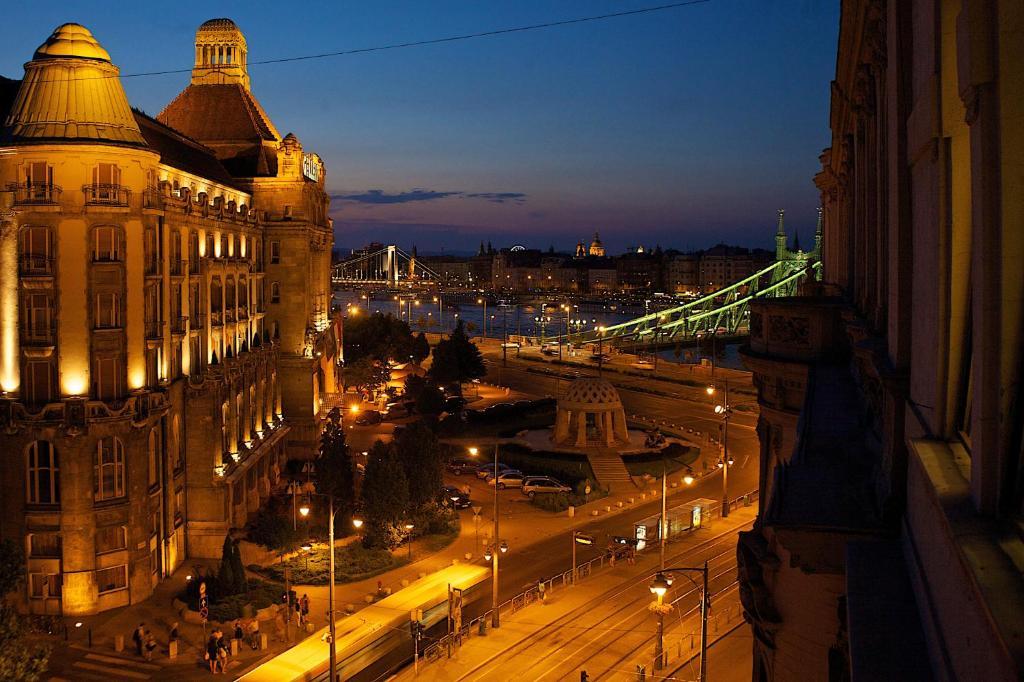 Five Season's Budapešť