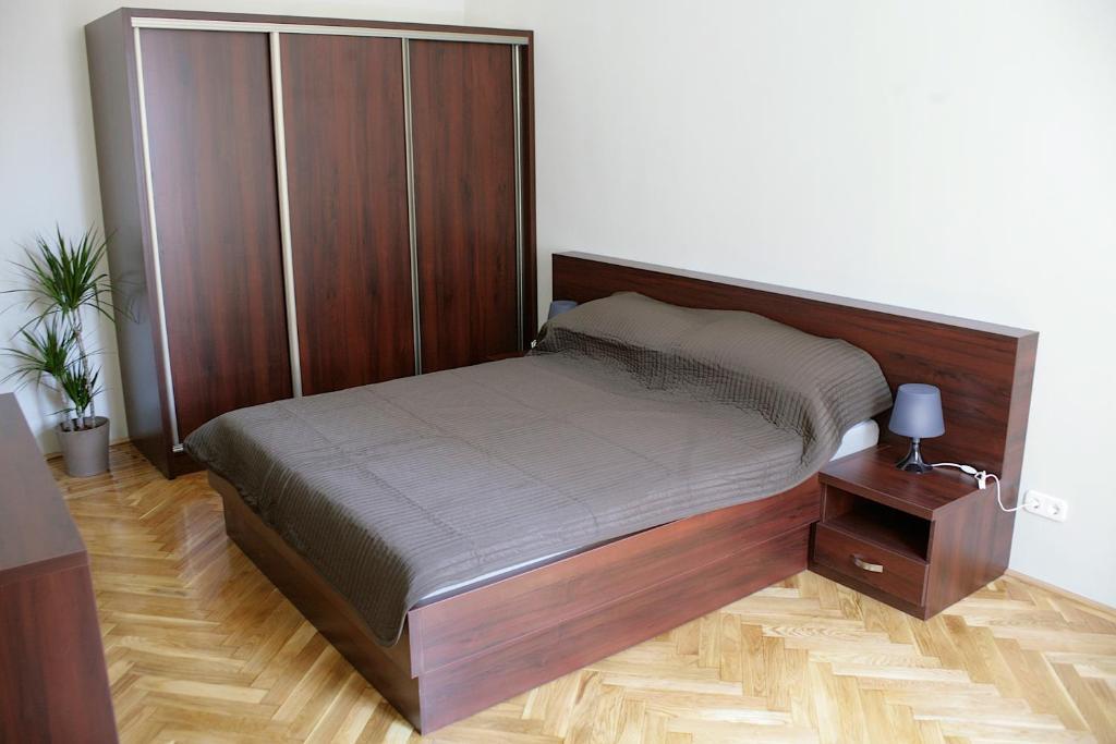 Five Season's Apartman *