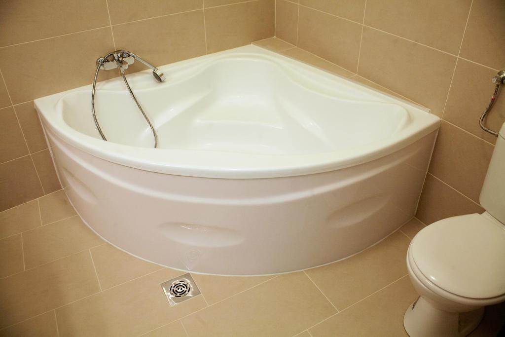 Apartman Five Season's